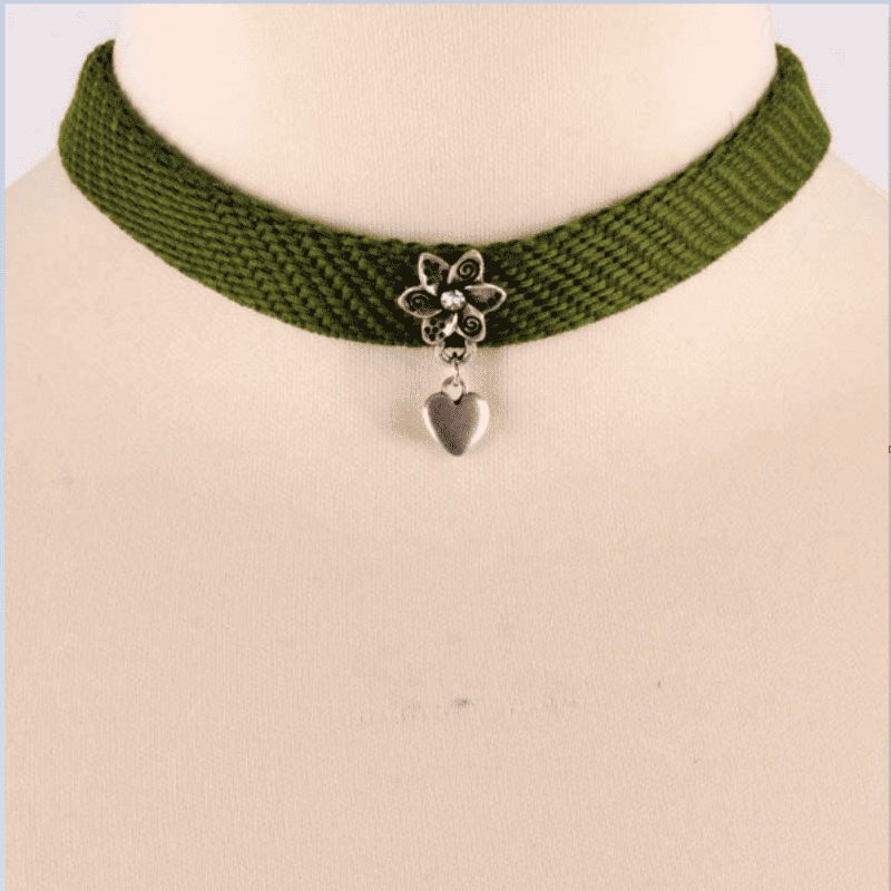 Dámsky náhrdelník textilný srdiečko